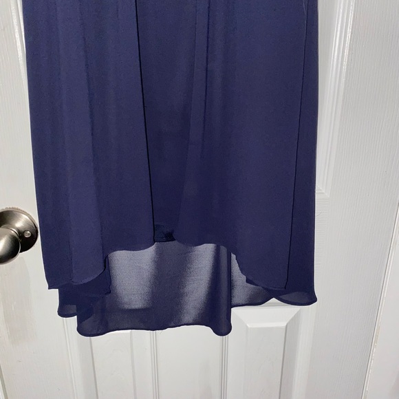 Cute dress that can be dressed up and dressed down - Picture 2 of 5